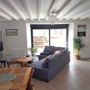 Hébergement de vacances 3 En Bord De Rance, La Ville-ès-Nonais